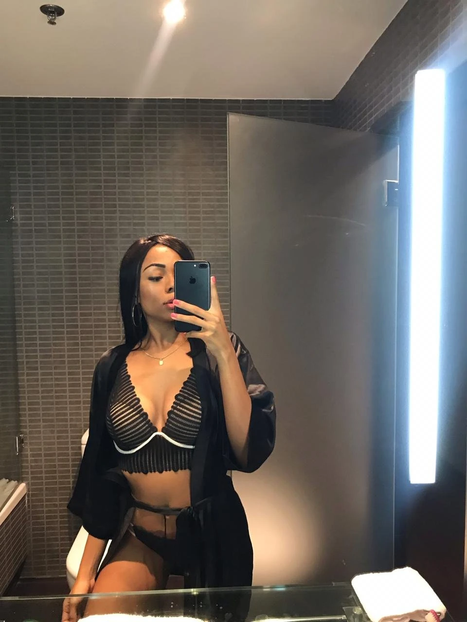 Charlotte – Colombian escort in Malta — 2 / 18