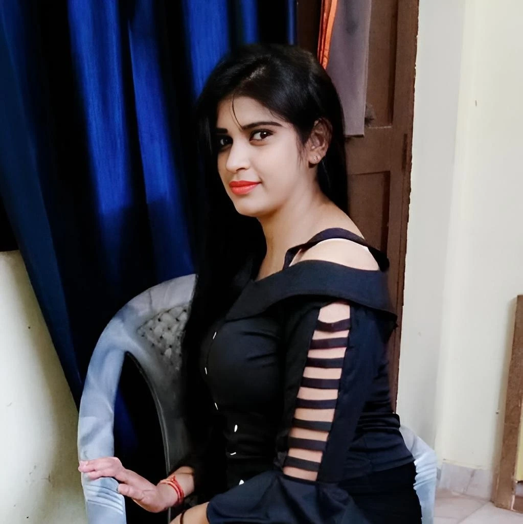 DIVIYA INDEPENDENT CALL GIRL SERVICE – Indian escort in New Delhi — 2 / 4
