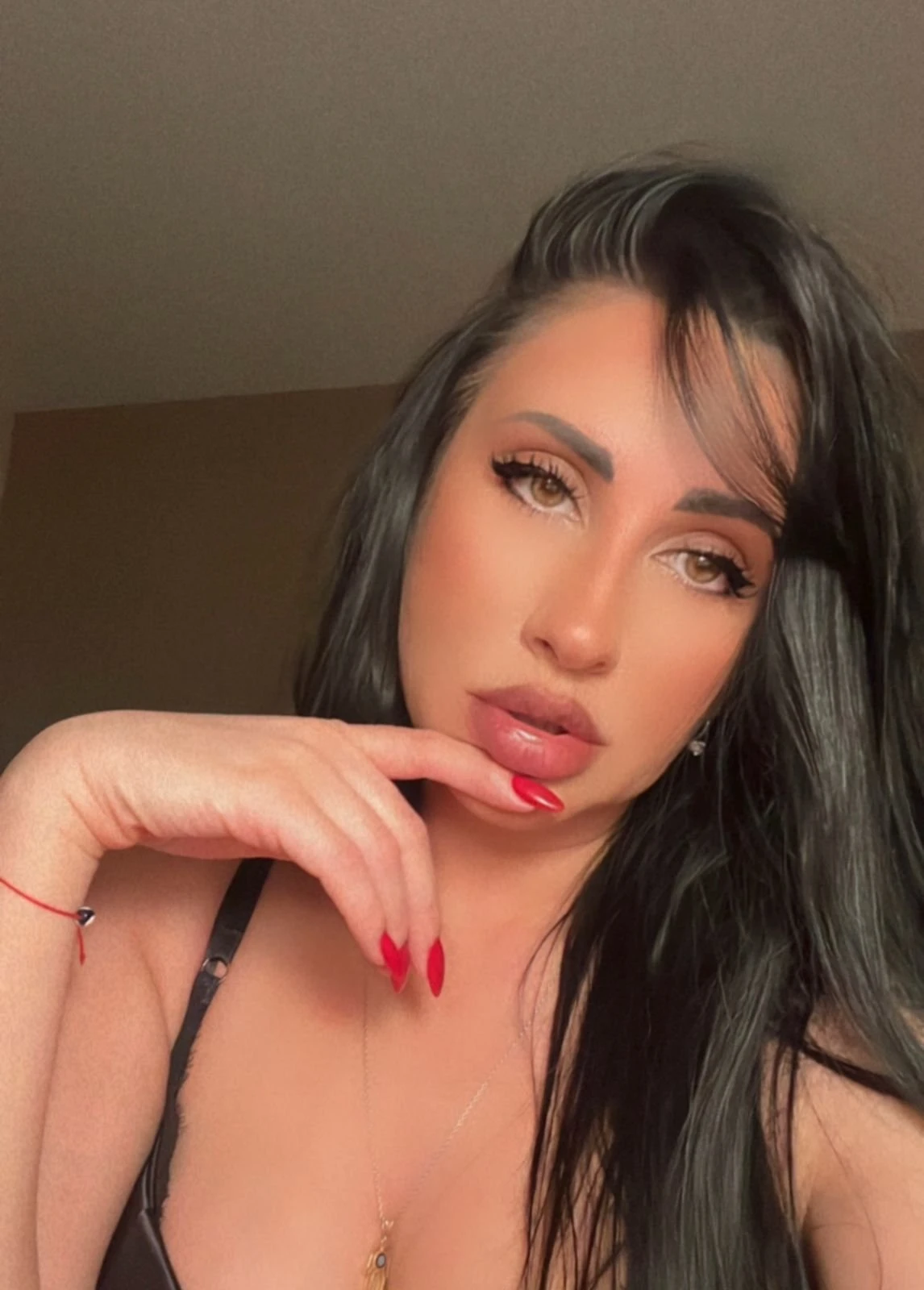 Faina – Russian escort in Beirut — 3 / 8