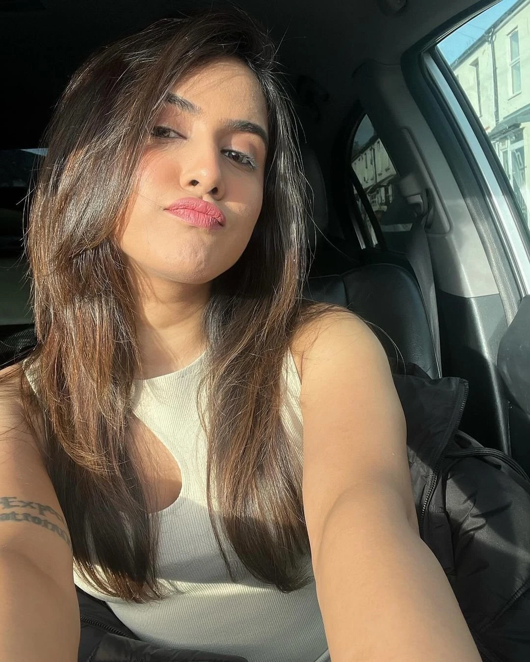 Vedika Escorts Service – Indian escort in Mumbai — 4 / 5