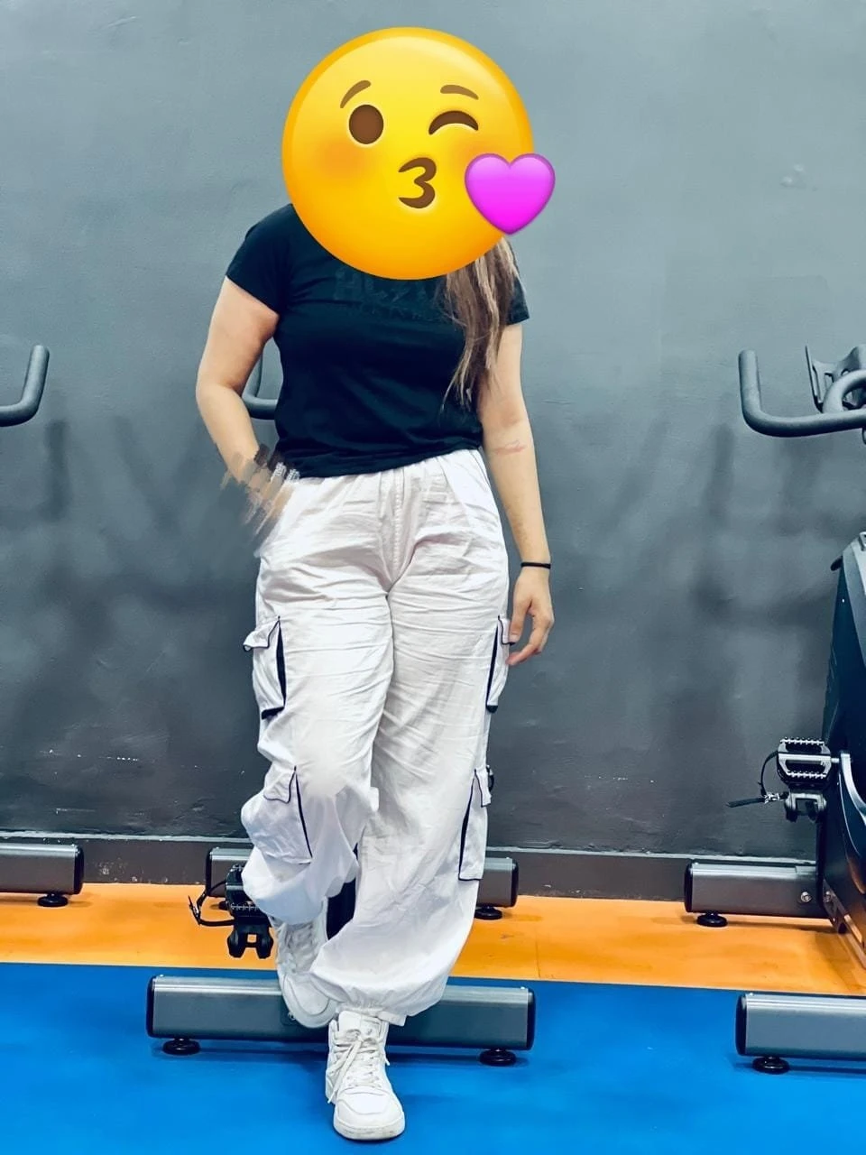 DIVYA MODELLING PROFESSIONAL AVAILABLE – Indian escort in New Delhi — 2 / 4