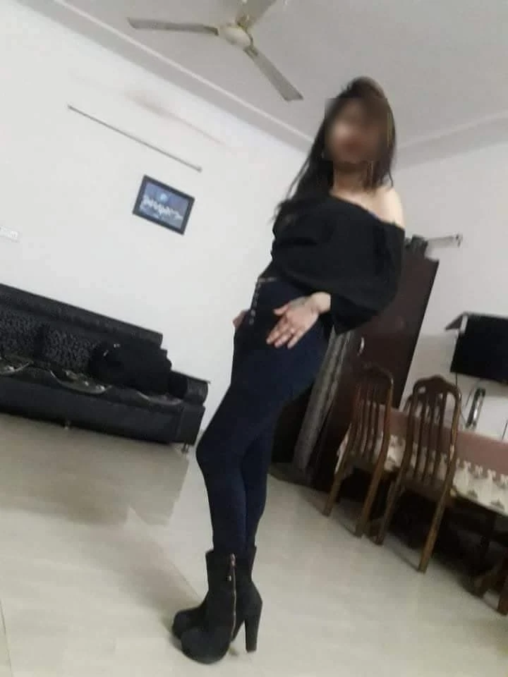 Natz – Indian escort in Pune — 2 / 4