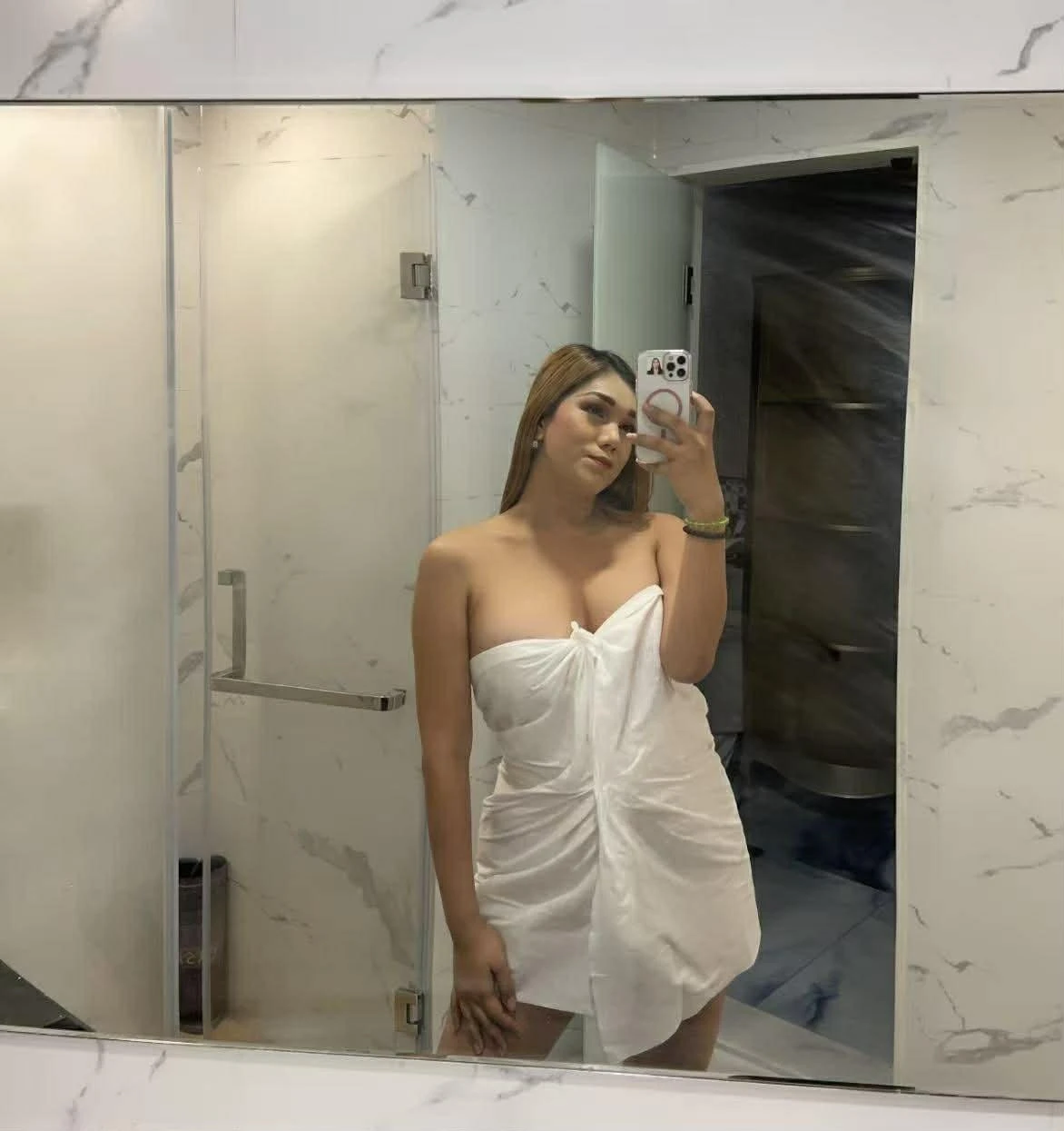 just arrived my new # – Brazilian escort in Macao — 12 / 13