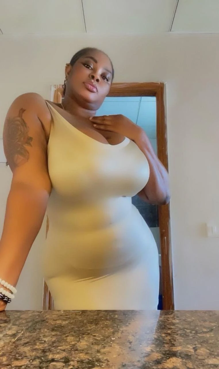 African Berry +91//923308//8294 – escort in Noida — 8 / 18