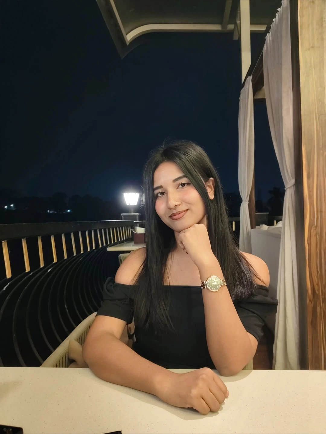 Sneha Banerjee – Indian escort in Kolkata — 1 / 8