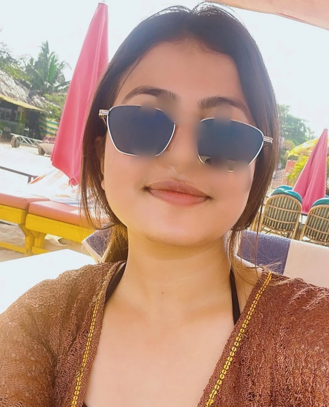 Pinki Cam Show – Indian escort in Hyderabad — 3 / 4