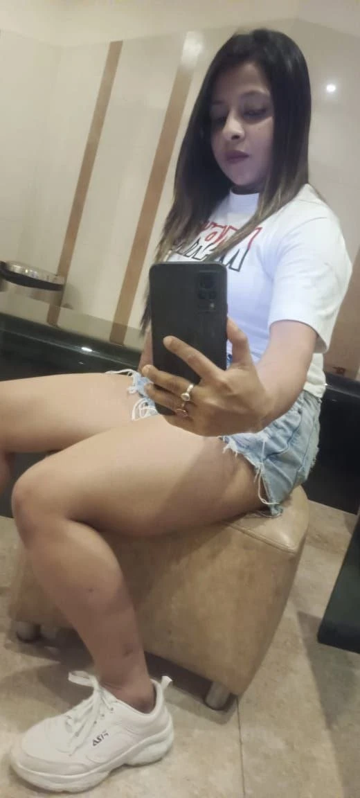 Sonal – Indian escort in Mumbai — 1 / 4
