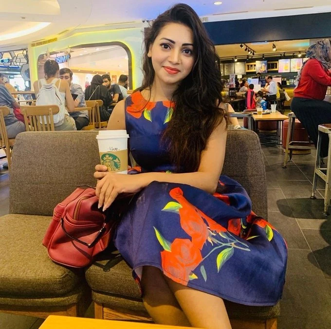 Miss Zainab – Pakistani escort in Lahore — 7 / 11