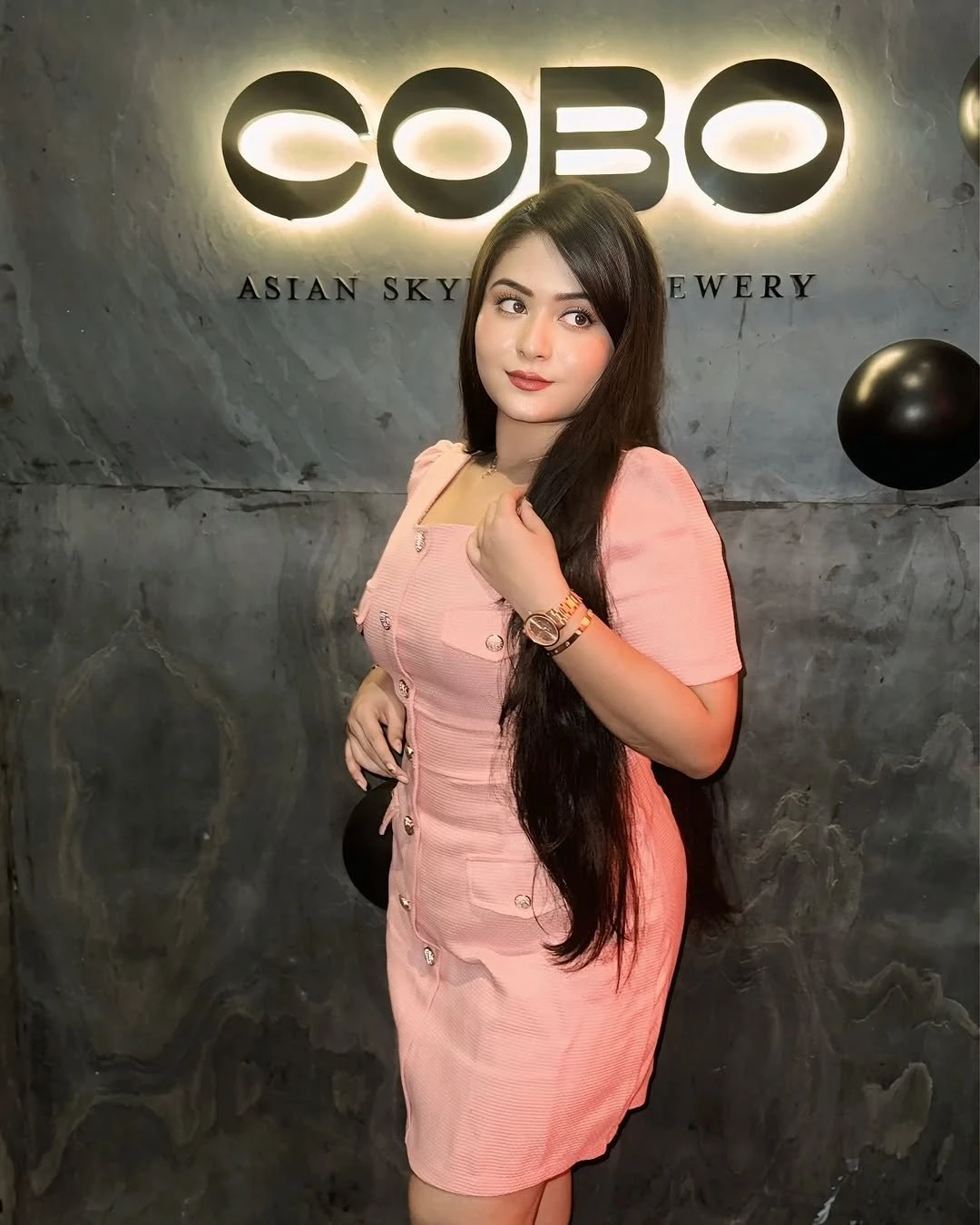Anika – Indian escort in RIshikesh — 2 / 3