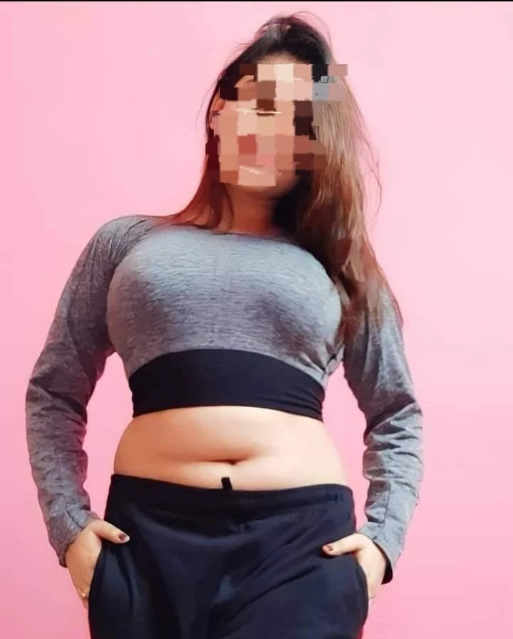Nude Cam Lover Only – Indian escort in Mumbai — 4 / 5
