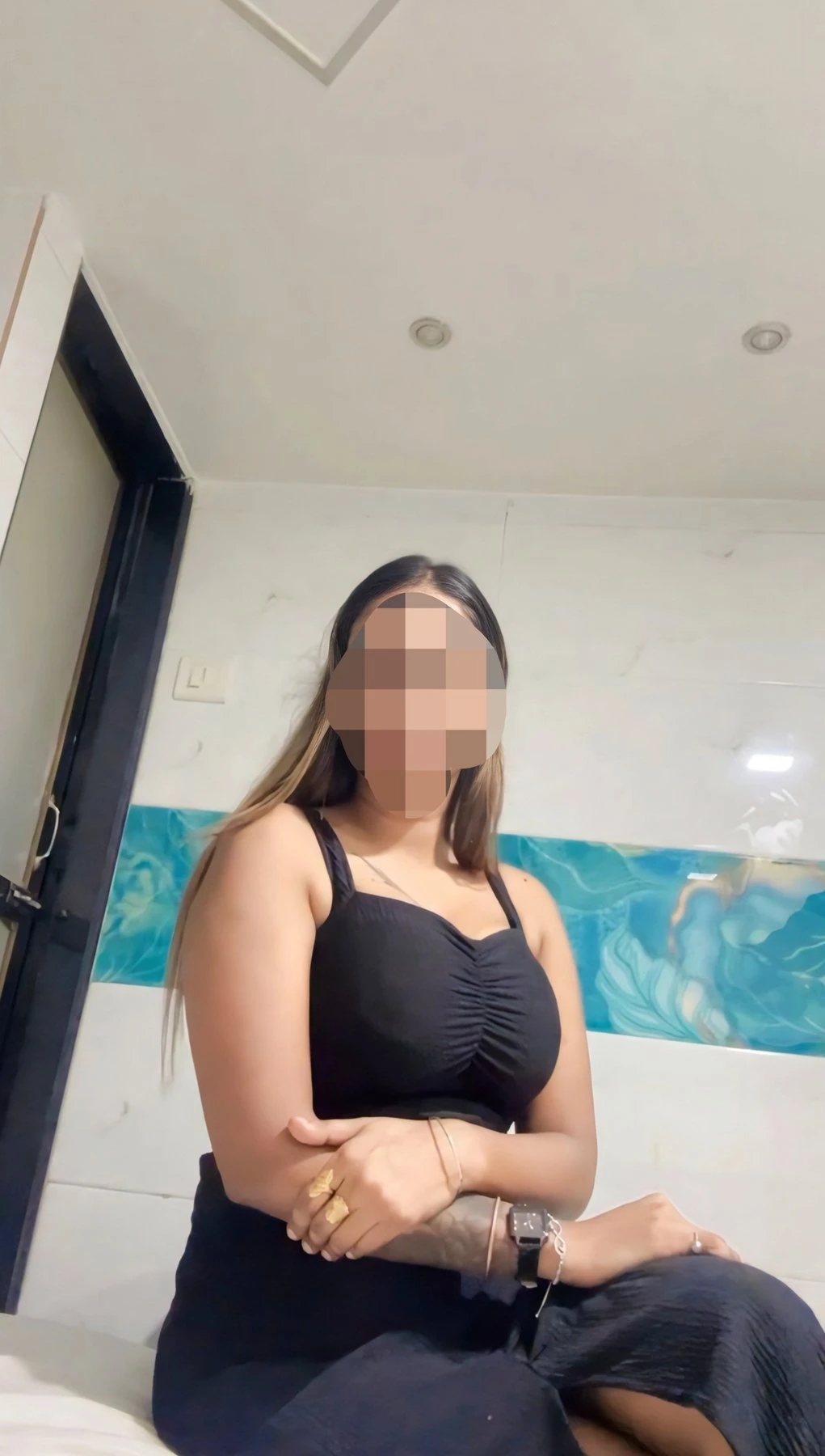 Real meet – Indian escort in Indore — 2 / 3