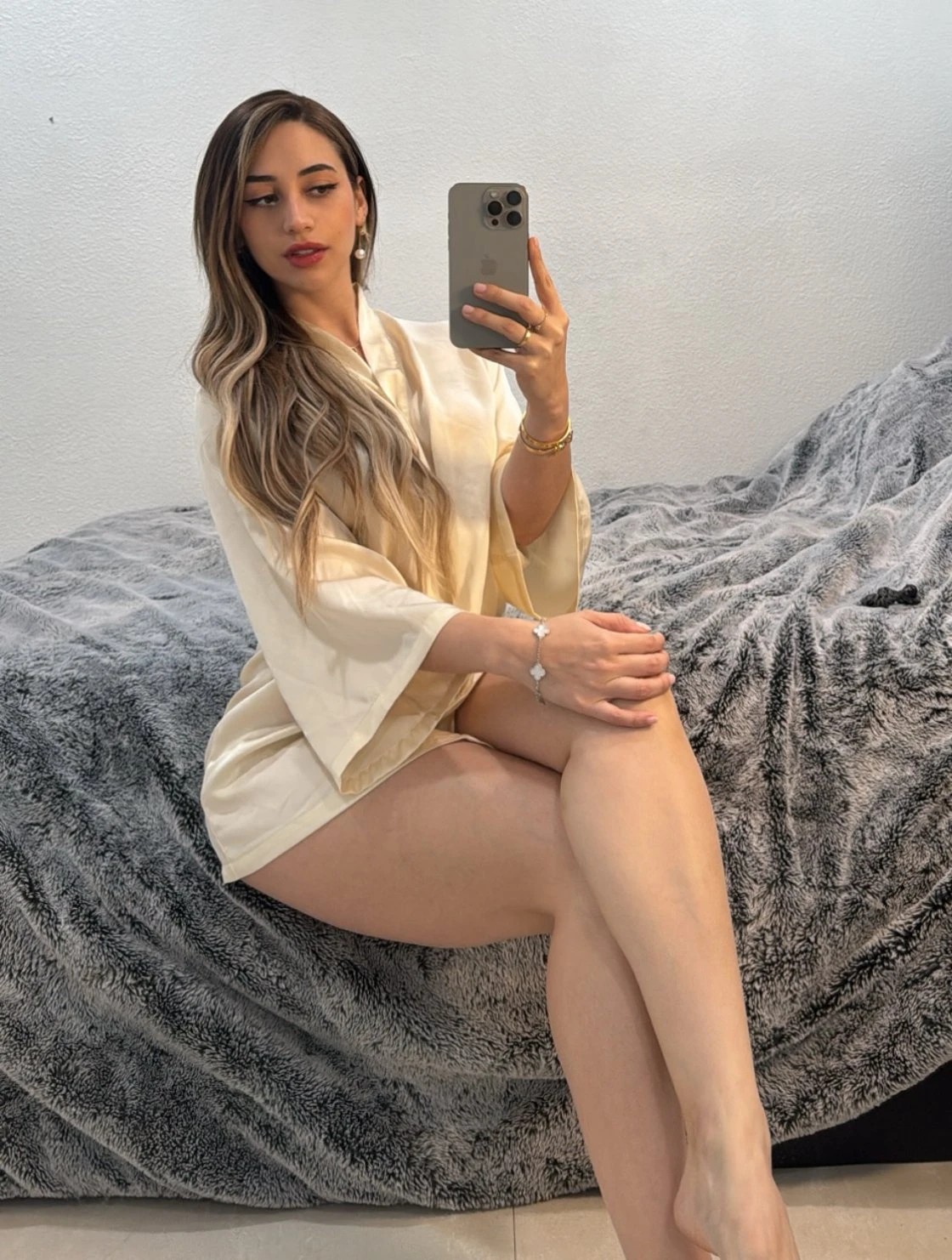 Linda – Kazakhstani escort in Mauritius — 1 / 5