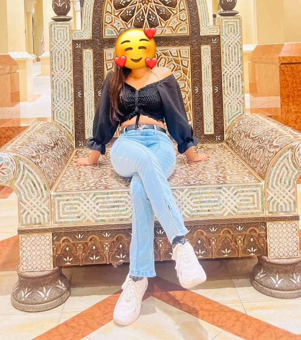 Meenu - Absolute GFE in CMB – Sri Lankan escort in Colombo — 2 / 4