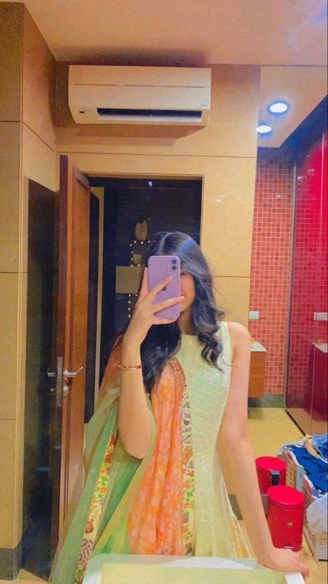 I Am Bored, I Need Some Action Tonight – Indian escort in New Delhi, Escort, New Delhi