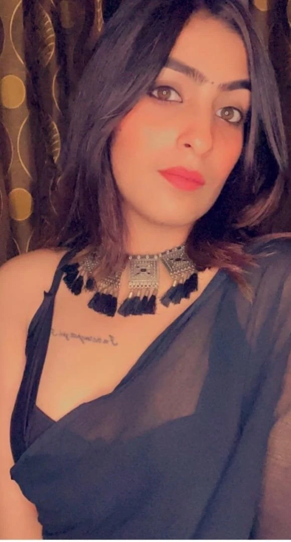 Karishma Cash Payment Pune Escorts – Indian escort in Pune — 1 / 3