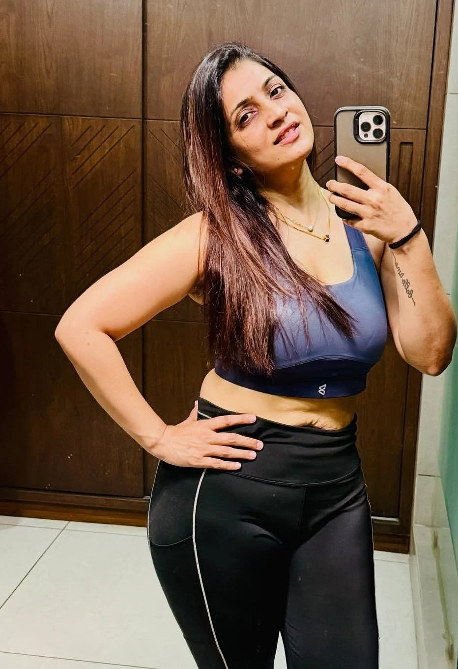 Escort Service Hyderabad꧁༒🥀꧁ Cam Queen – escort in Hyderabad — 2 / 3