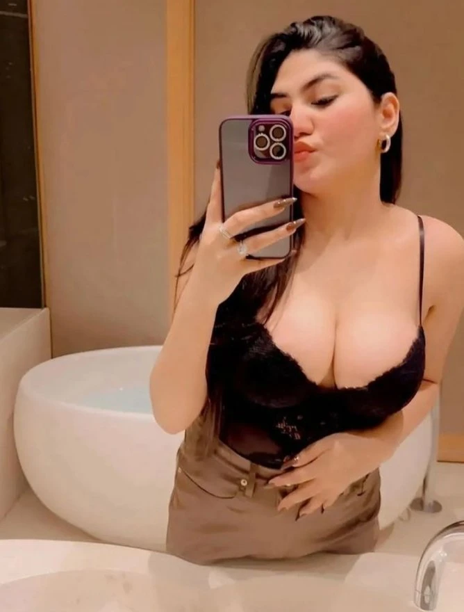 Hyderabad Low Price Call Girl – Indian escort in Hyderabad — 2 / 3