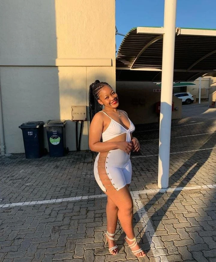 April – Equatorial Guinean escort in Beirut, Escort, Beirut
