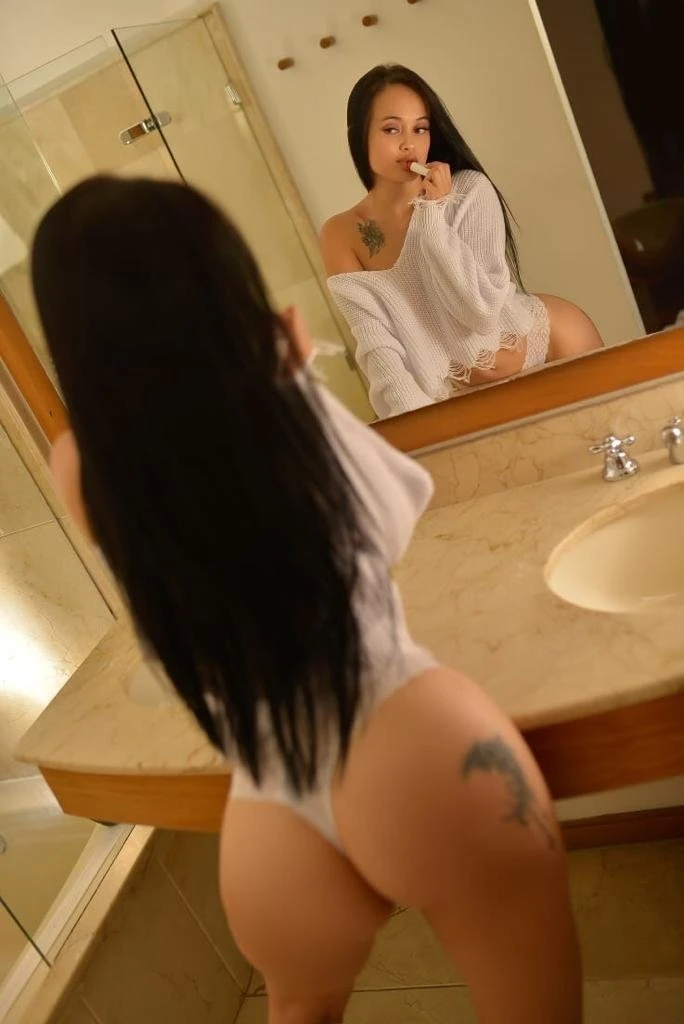 Tiny Samata – Colombian escort in Malta — 2 / 15