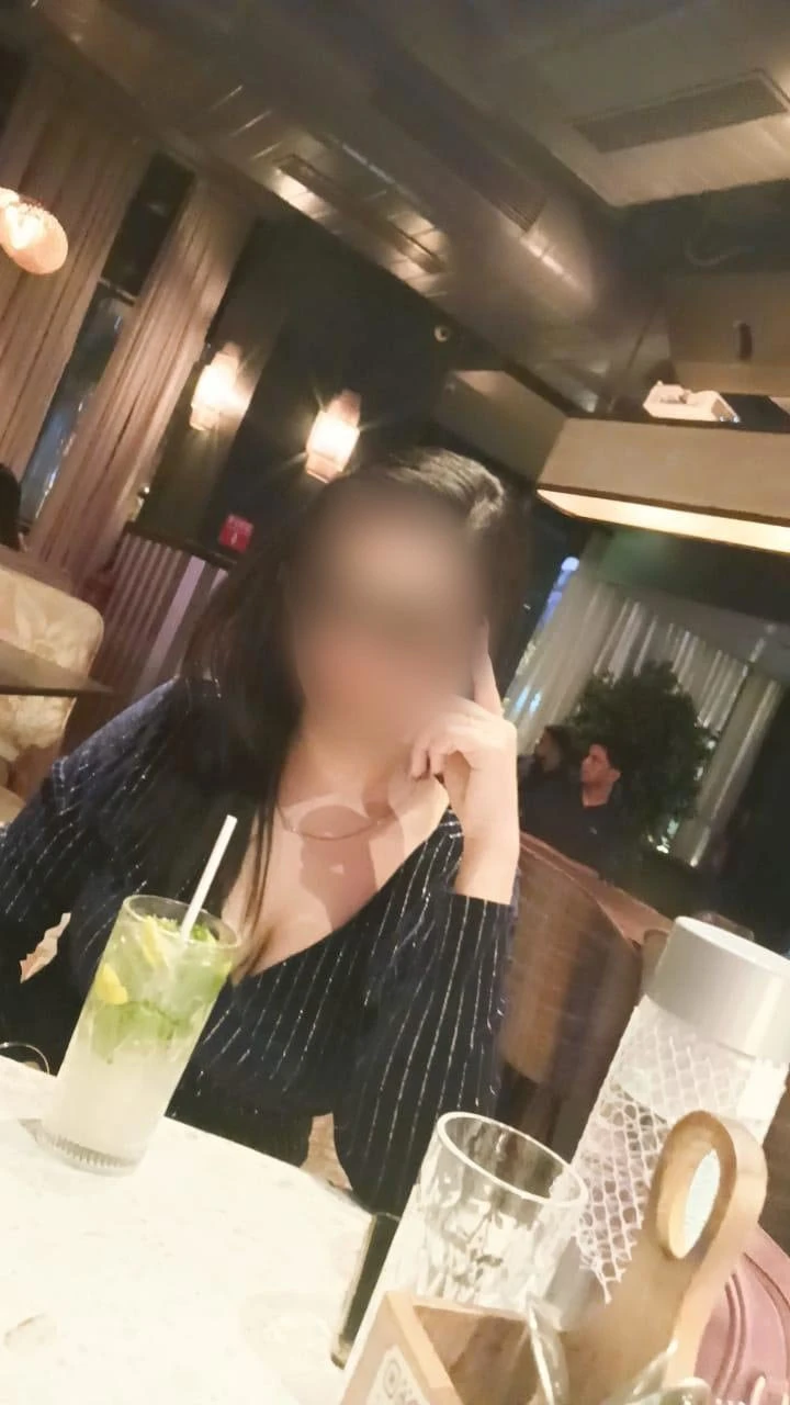 Alisha Singh – Indian escort in Mumbai — 3 / 4
