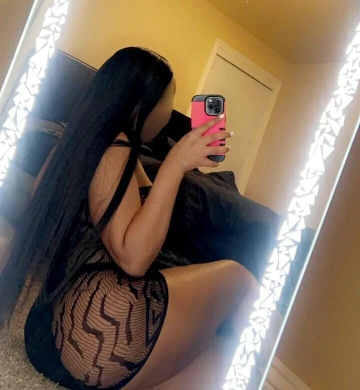Sweet Carolina – Ethiopian escort in Chennai — 1 / 3