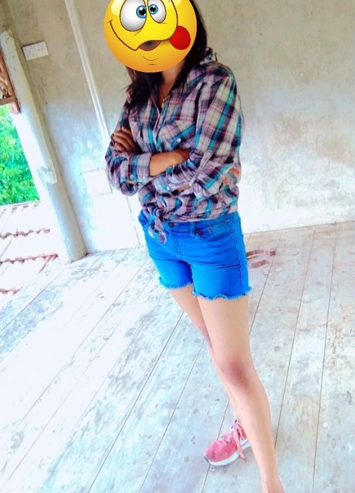 Shehani – Sri Lankan escort in Colombo — 10 / 20