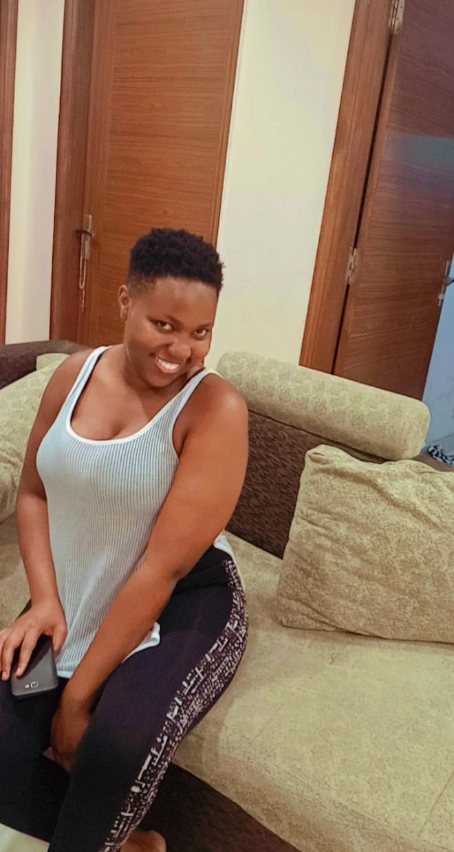 Katrina – Rwandan escort in New Delhi — 1 / 2