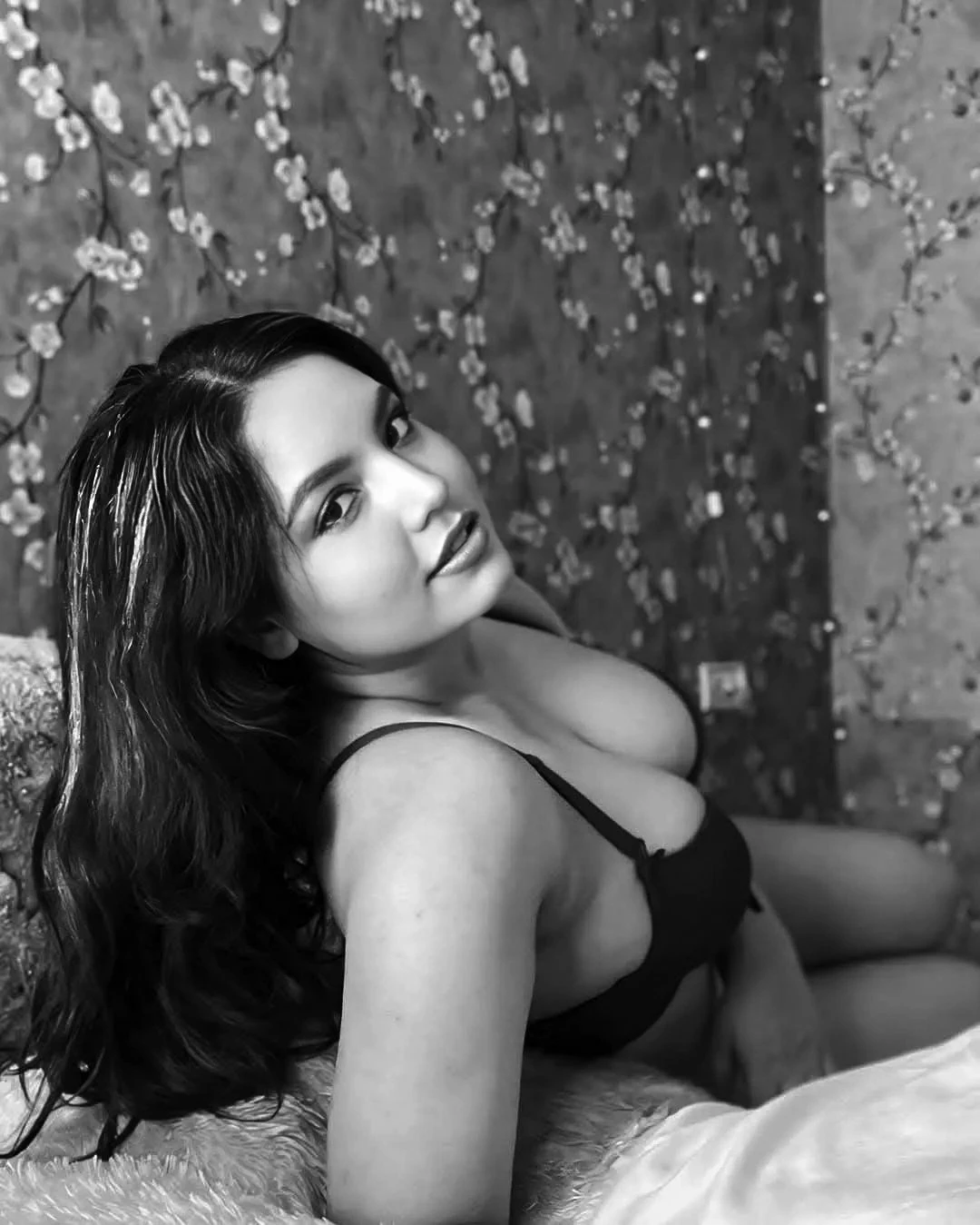 Maria Kappor: ❣️꧁ 🦋 Hot Chat and Meet. – Indian escort in Ahmedabad — 3 / 7