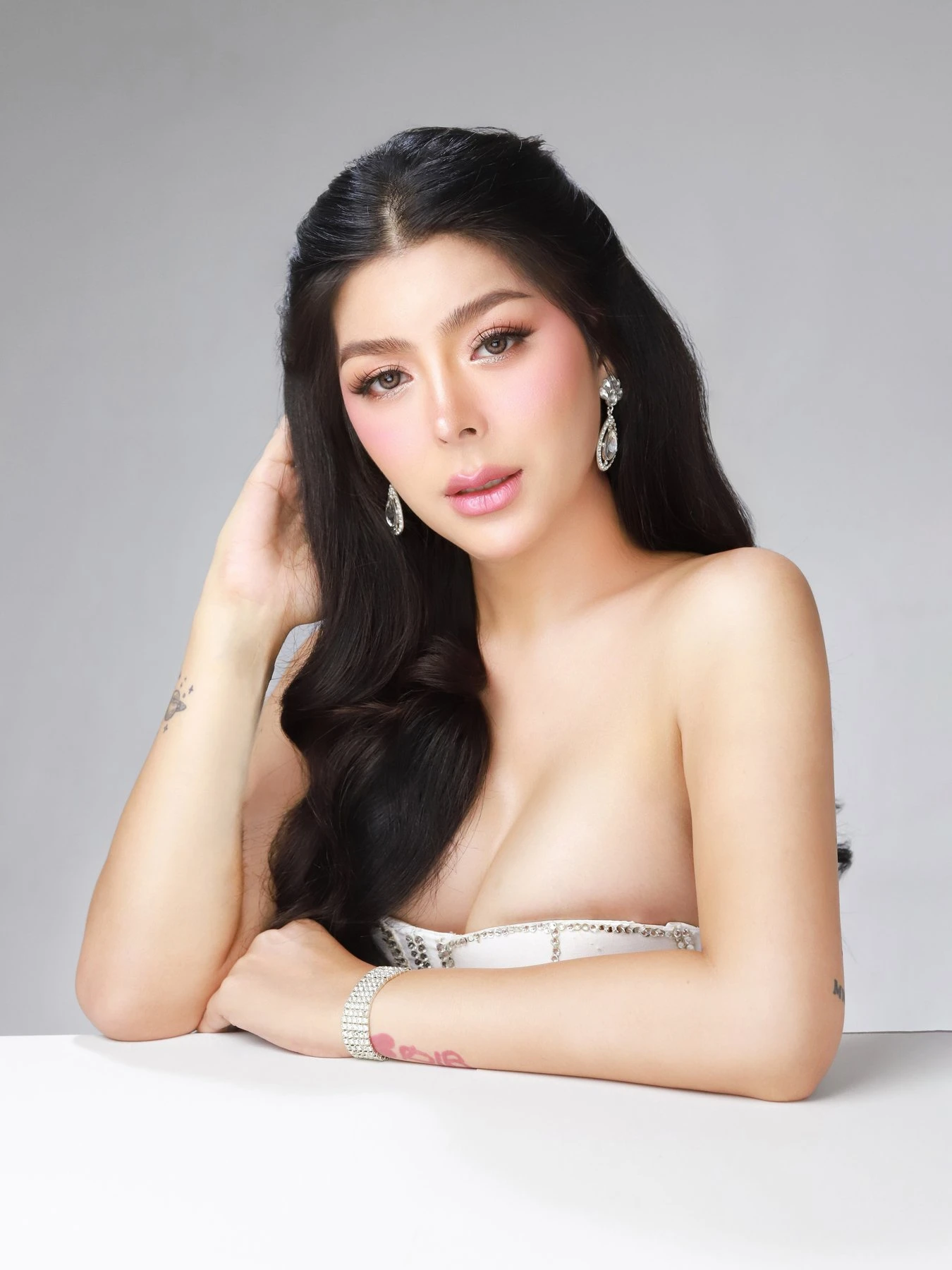 Isabella Ethan – Mexican escort in Hong Kong — 3 / 10