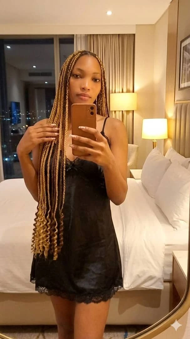 Juicy Chocolate Ass Skyler Papaya Boobs – South African escort in Pune — 2 / 6