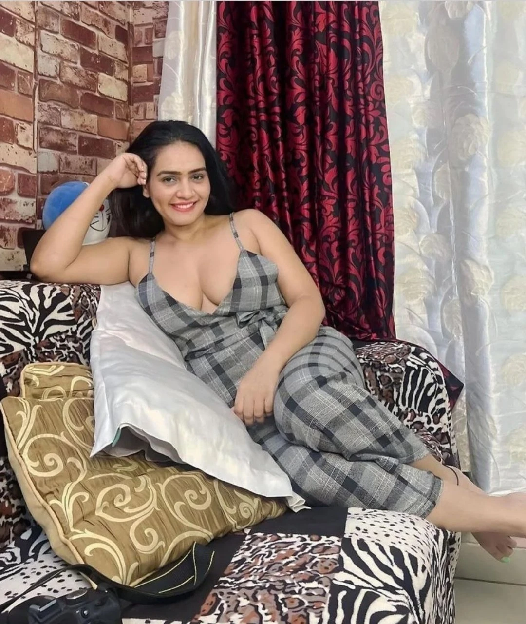 Pooja – Indian escort in New Delhi, Escort, New Delhi