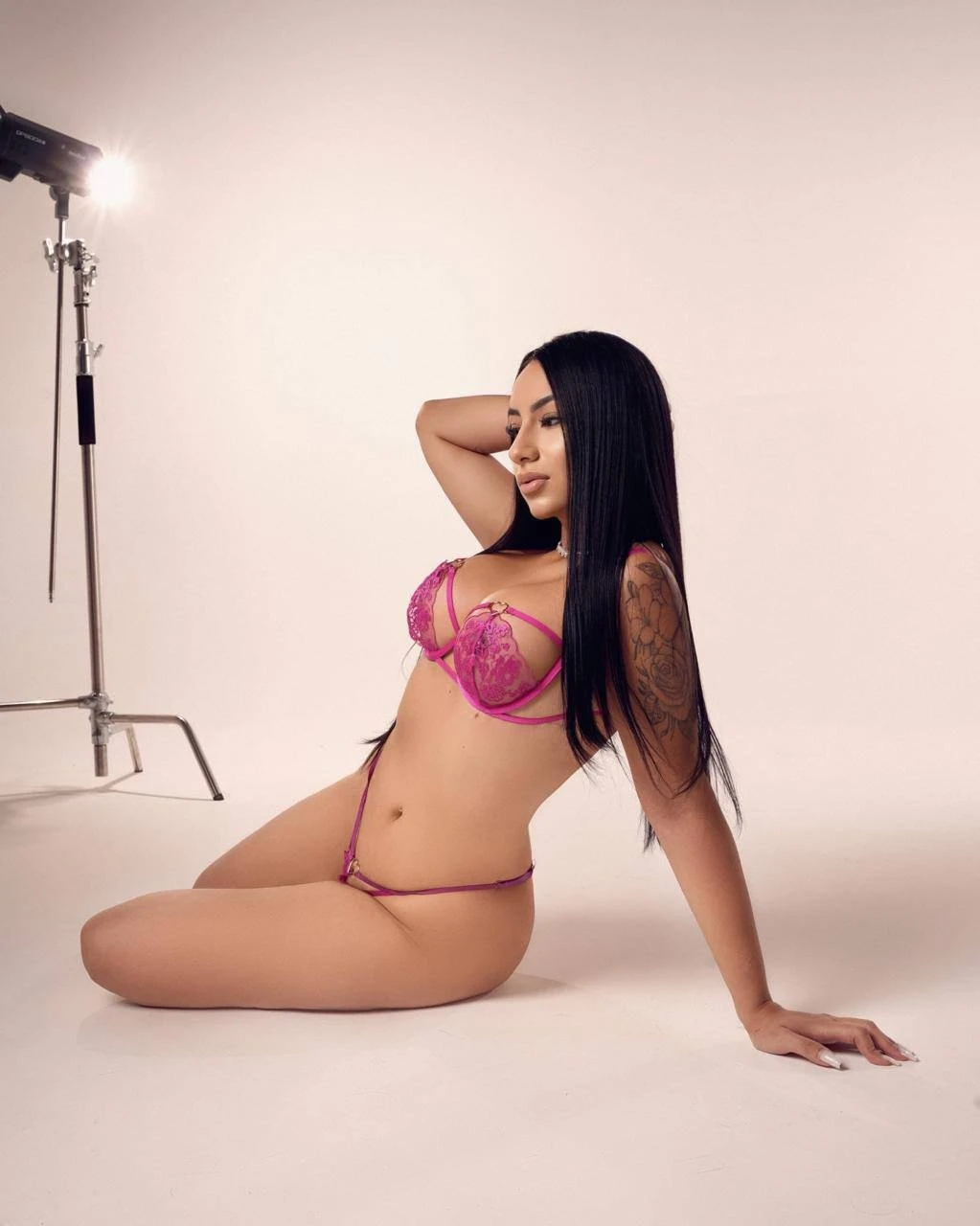 ️Zuzu Brazilia – Brazilian escort in Beirut — 9 / 13
