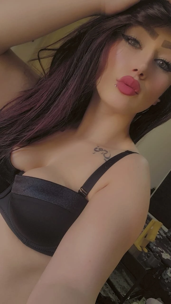Naya – Lebanese escort agency in Beirut, Escort, Beirut