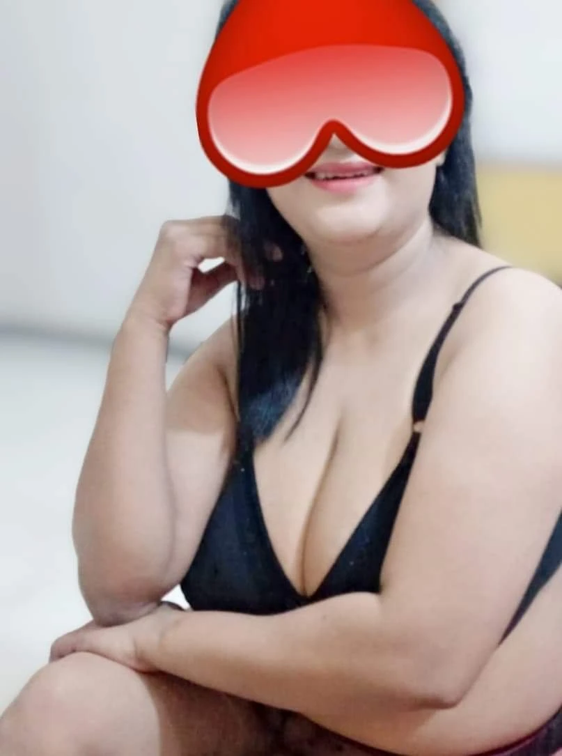 Shazia Khan – Pakistani adult performer in Lahore, Escort, Lahore