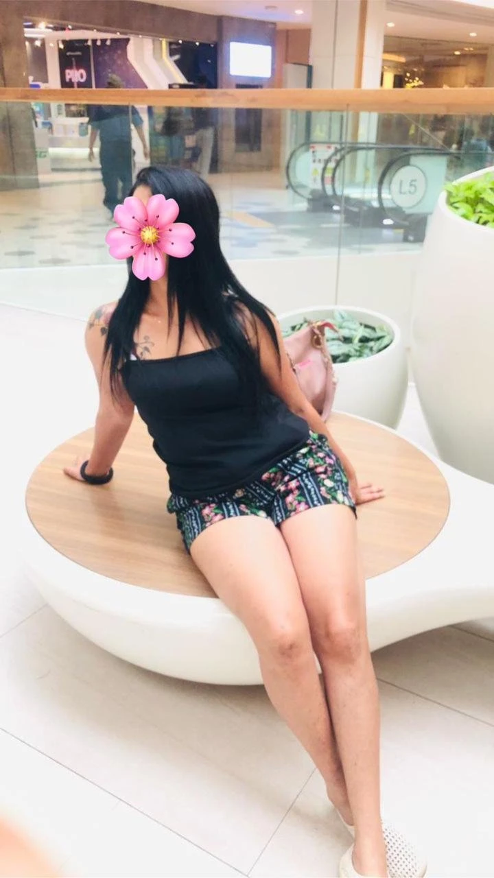 Asmi – Sri Lankan escort in Colombo — 11 / 12