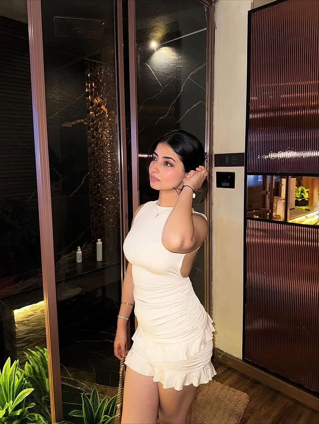 Tripti – Indian escort in Mumbai — 5 / 6