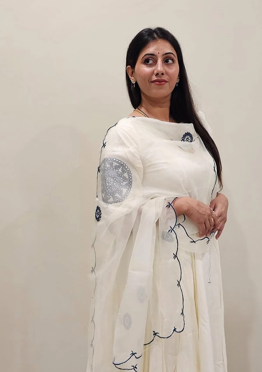 Ishita – escort in Pune — 2 / 5