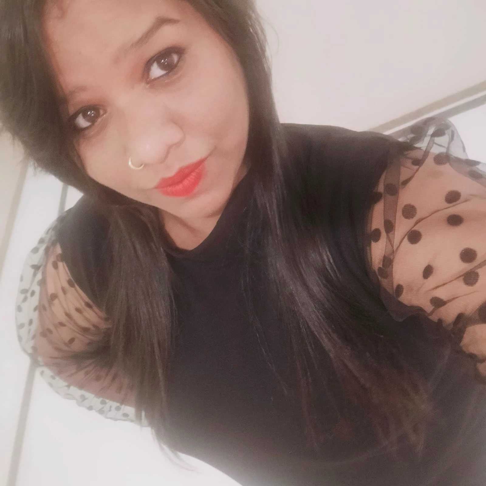 Sara Cam show and Real Meetup – Indian escort in Pune — 1 / 4