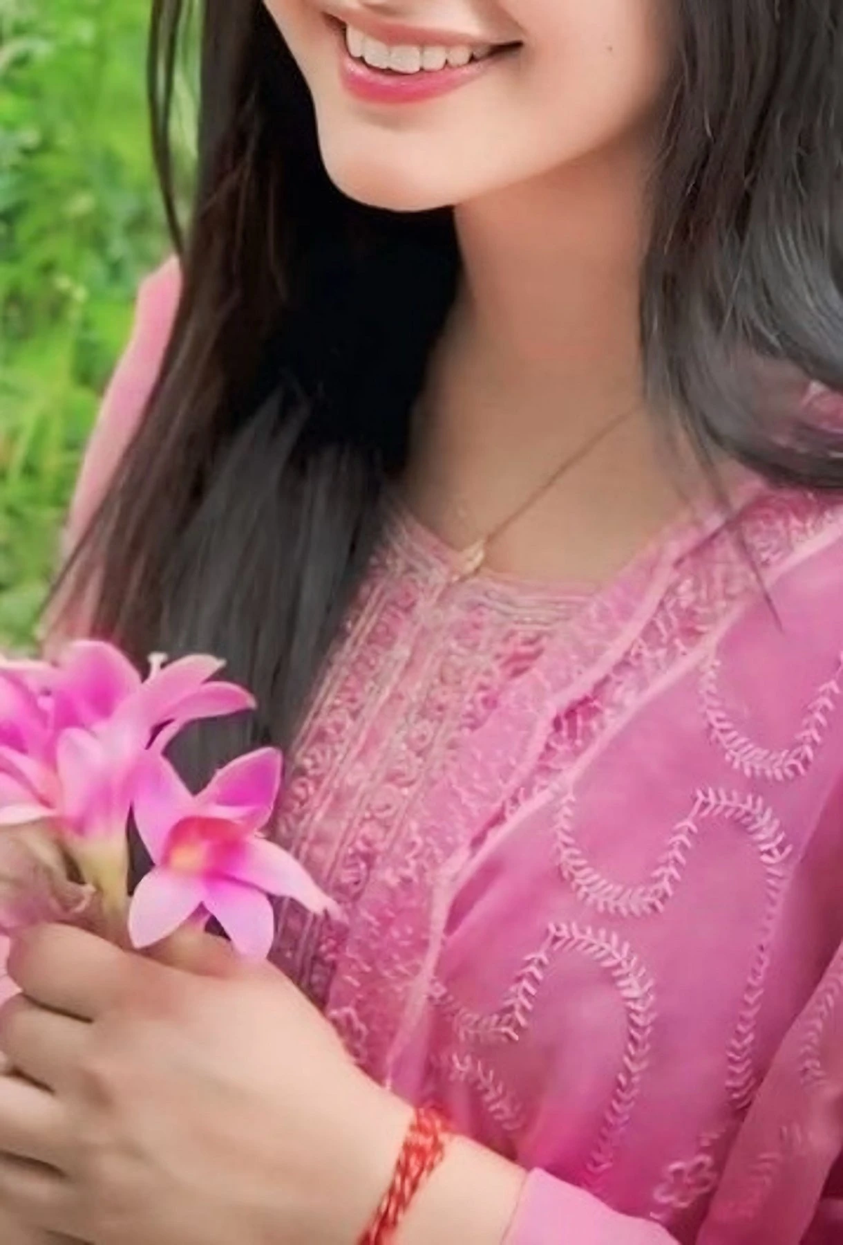 Simran – escort in Visakhapatnam — 4 / 5