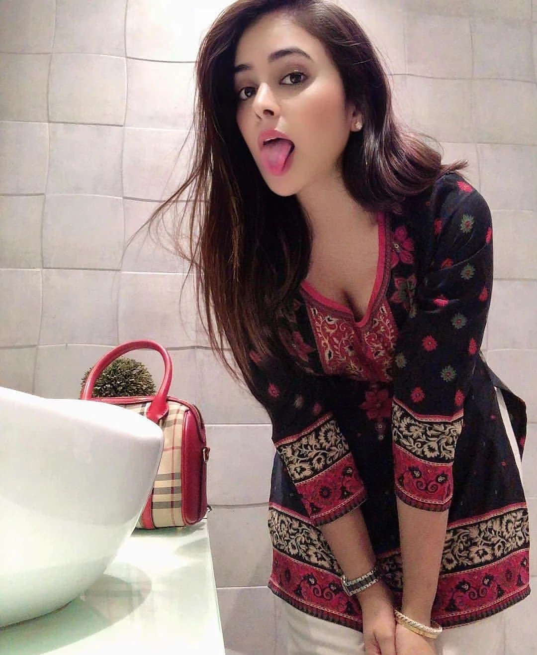 9711,665146,kajal Independent girl mode – escort in Noida — 9 / 12