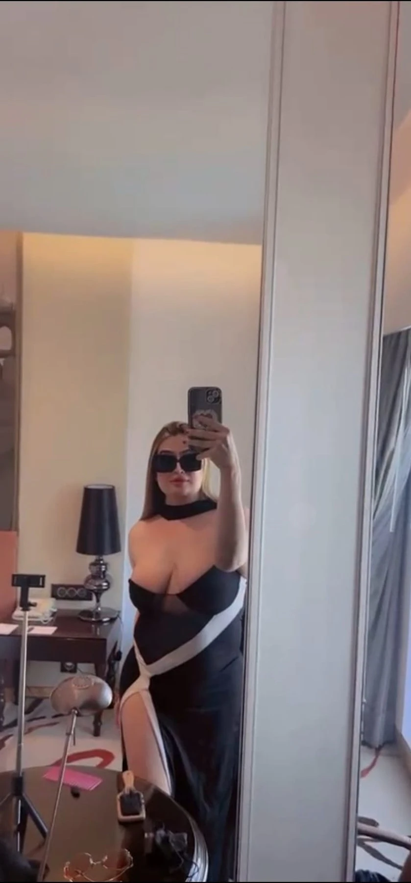 Female*shemale group🫦real n videos – Indian escort in Mumbai — 15 / 17