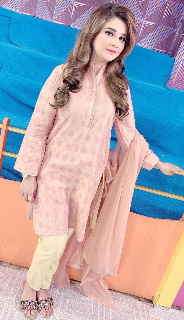 Missba – Pakistani escort in Rāwalpindi — 4 / 11