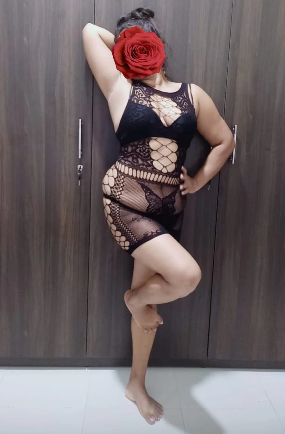 Rishika Live Cam Show – Sri Lankan escort in Colombo — 2 / 12