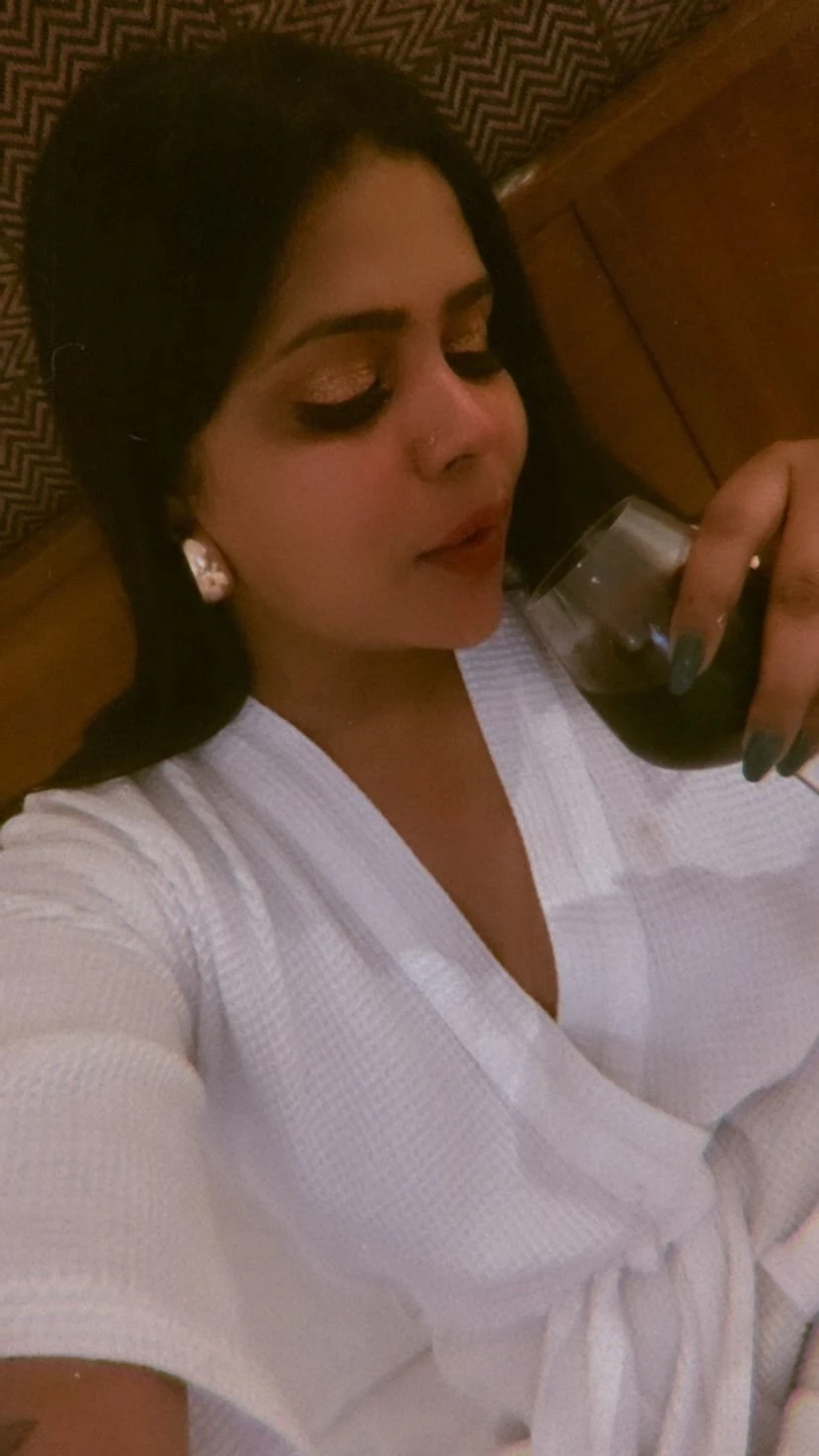 Salini Sexy Waiting for Your – Indian escort in Mumbai — 5 / 17