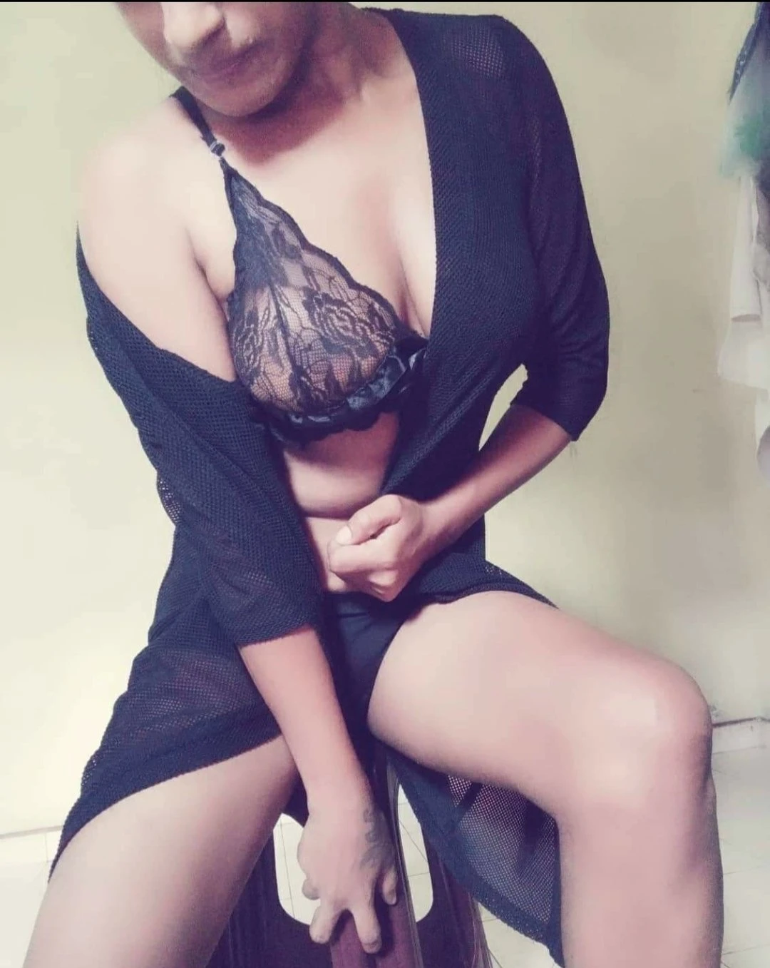 Semuri Cam Show & Meetup – Sri Lankan escort in Colombo — 5 / 6