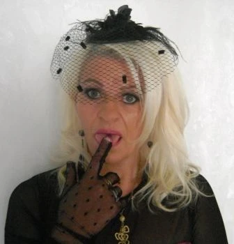 German Mistress Silke Sander – German dominatrix in Cork — 2 / 12