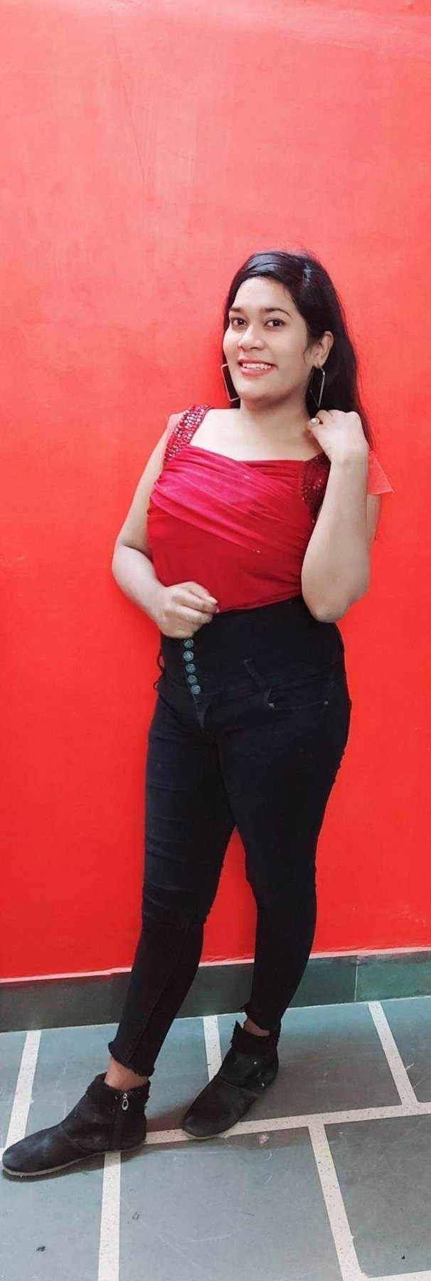 Call Girl Archana – Indian escort in New Delhi — 2 / 3
