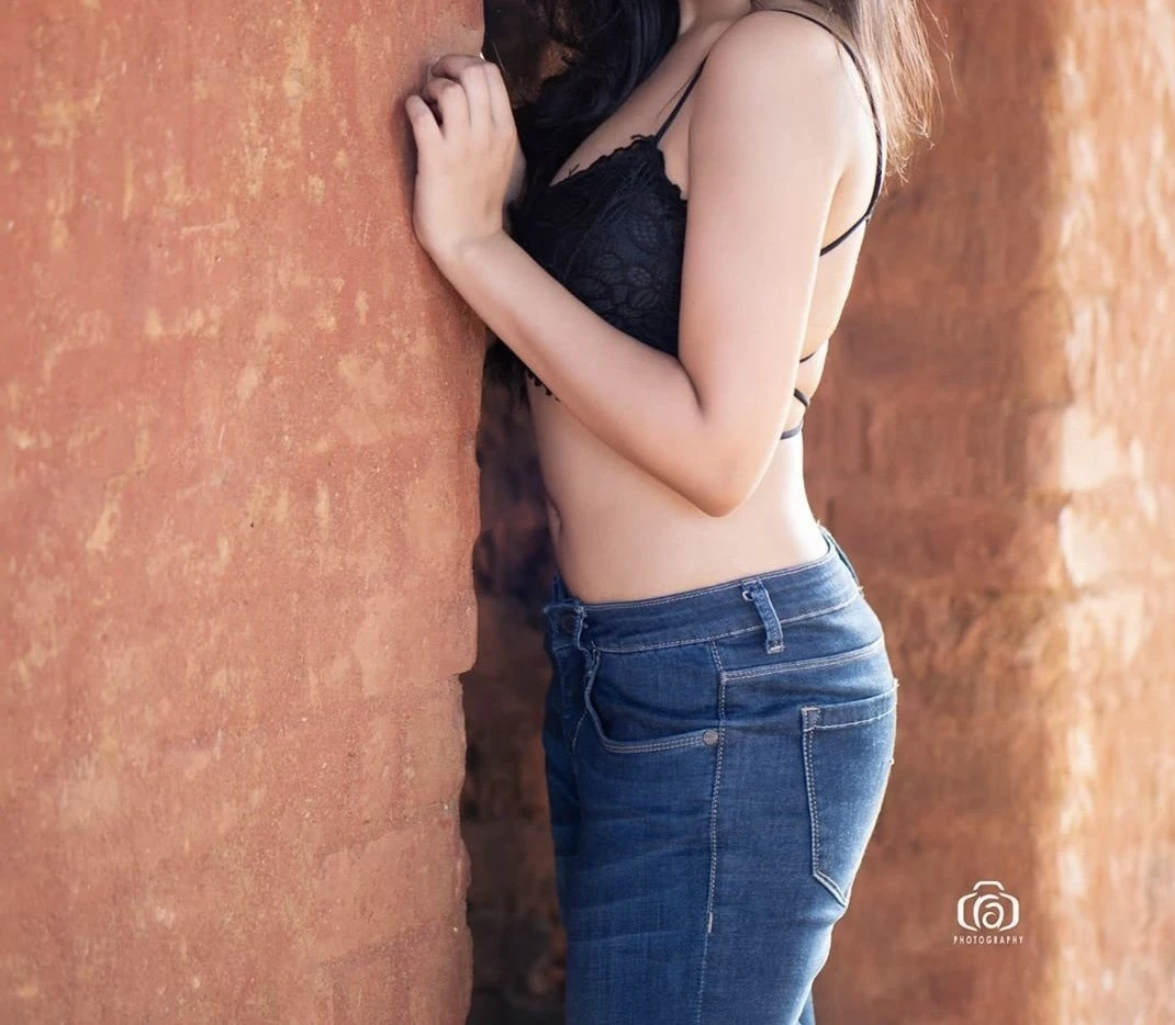 Kriti Pandey – Indian escort in Mumbai — 8 / 10