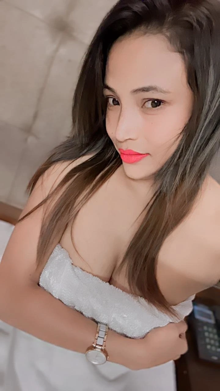 Neha Independent – Indian escort in Mumbai — 2 / 8