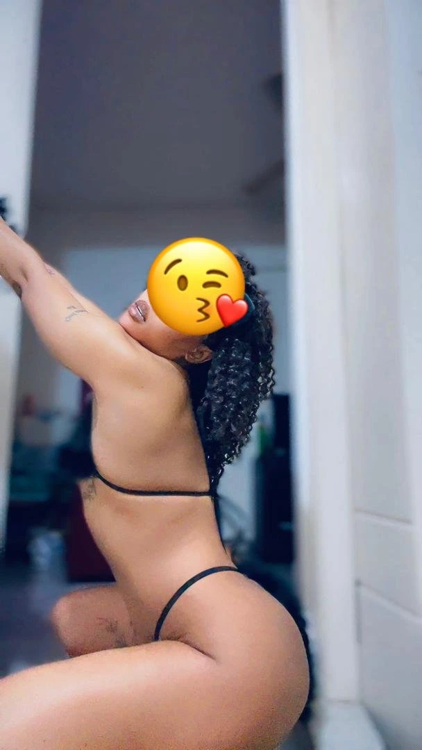 SHAKIRA NEW ARRIVAL FROM JAMAICA – Jamaican escort in Chennai — 9 / 19